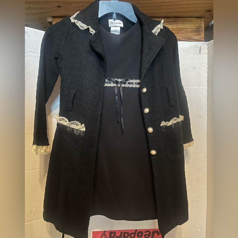 2 pc Casual Black Dress and trench coat with Classic Style.